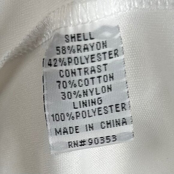 J. Gee White Lace Maxi Dress Size Medium Flowy Wedding Engagement Beach Summer - Picture 7 of 9